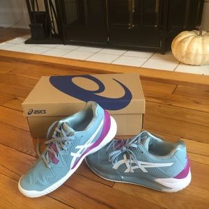 BRAND-NEW Asics Size 7 Gel-resolution Tennis shoes Smoke Blue/White